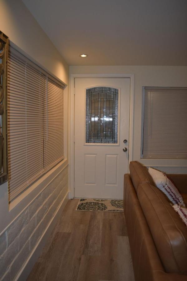 ווסטמינסטר Charming Private Guest Suite Near Disney/Beach מראה חיצוני תמונה